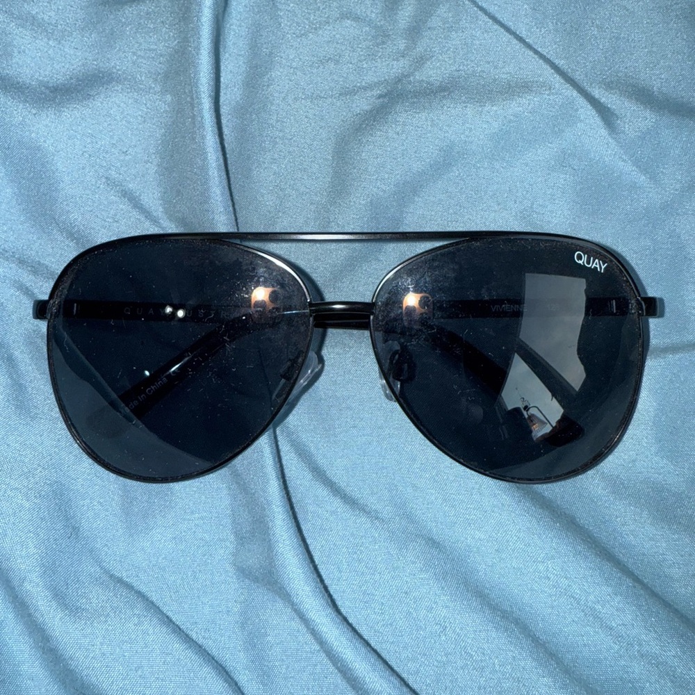 Quay Australia Black Aviator Sunglasses